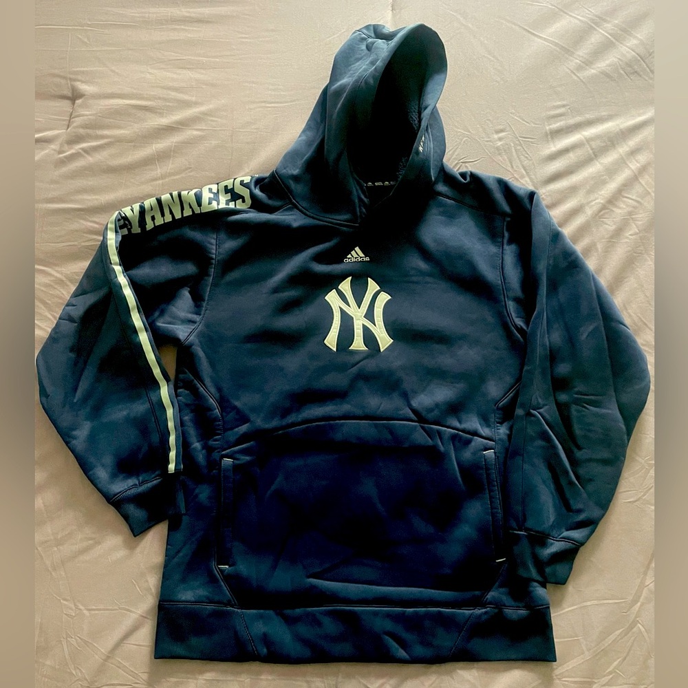 New York Yankees Adidas Fleece Lined Pullover Sweatshirt